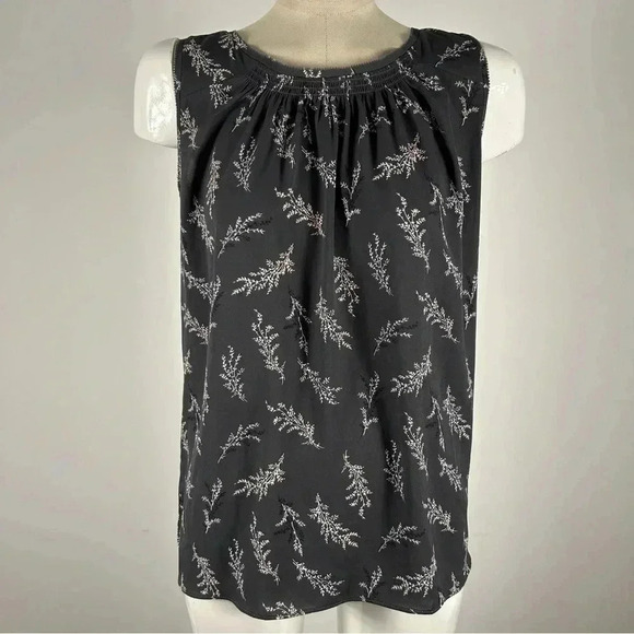 💕 Loft  top XS - Picture 2 of 9